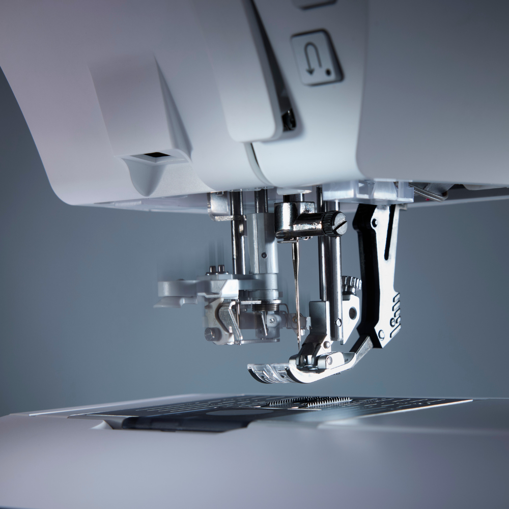 PFAFF expression 750 Sewing and Embroidery Machine