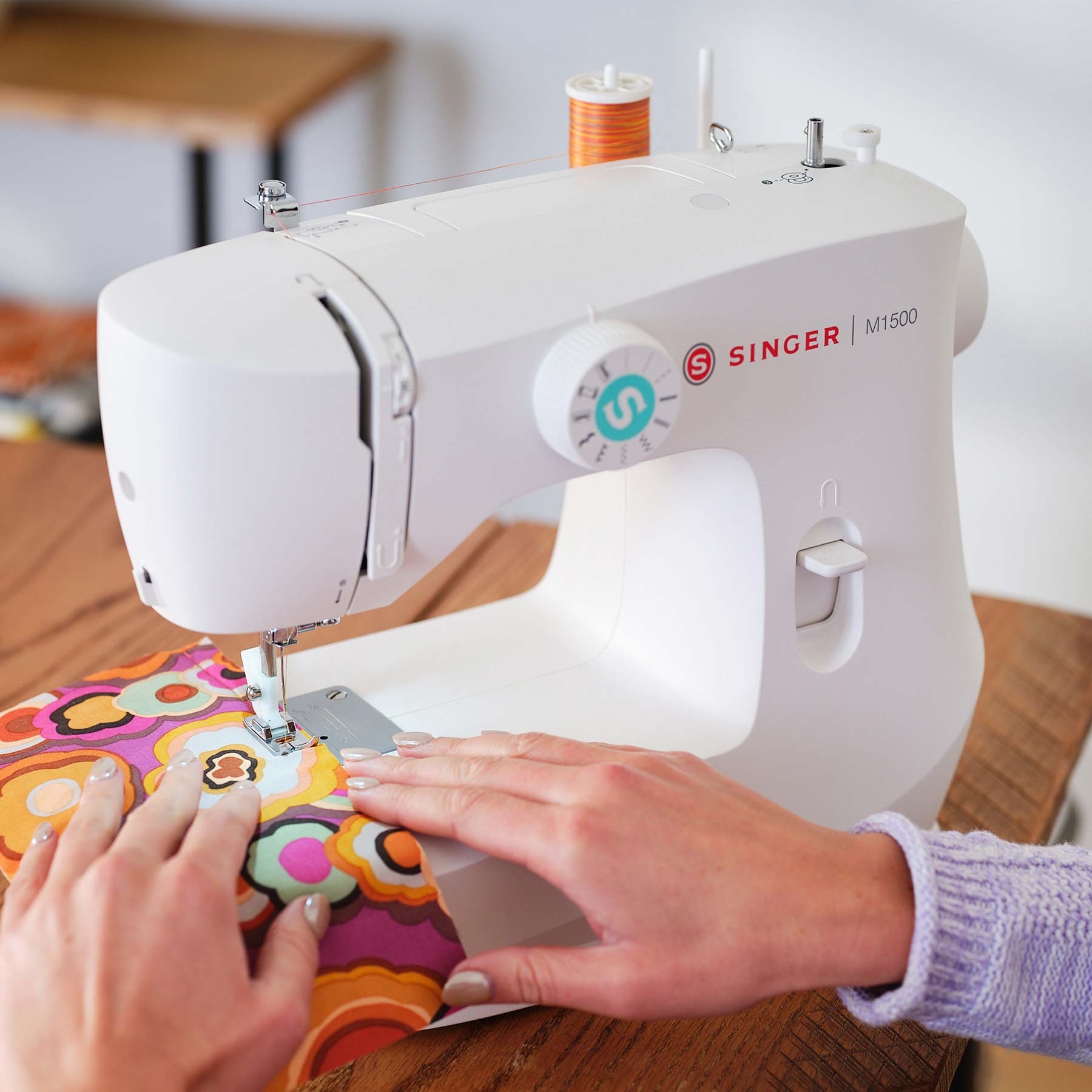 SINGER M1500 Sewing Machine