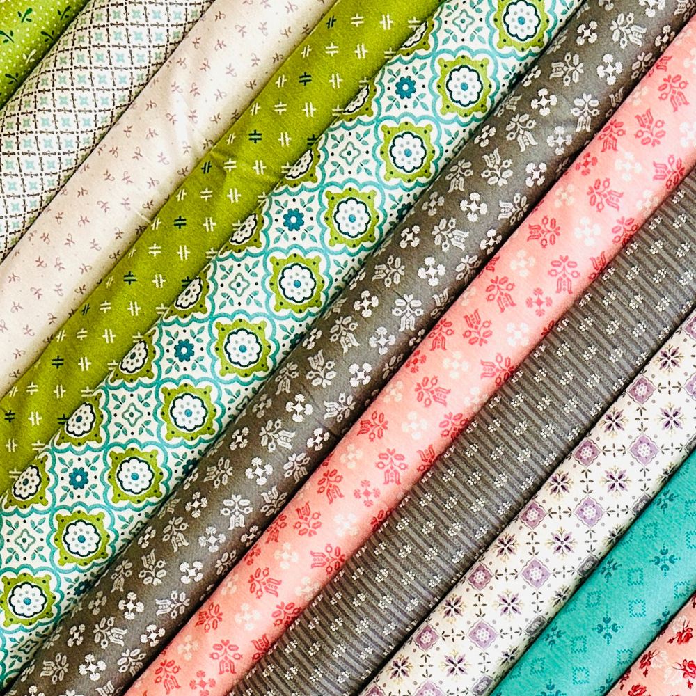 Piece & Plenty by Lori Holt for Riley Blake 16 Fat Quarter Fabric Bundle