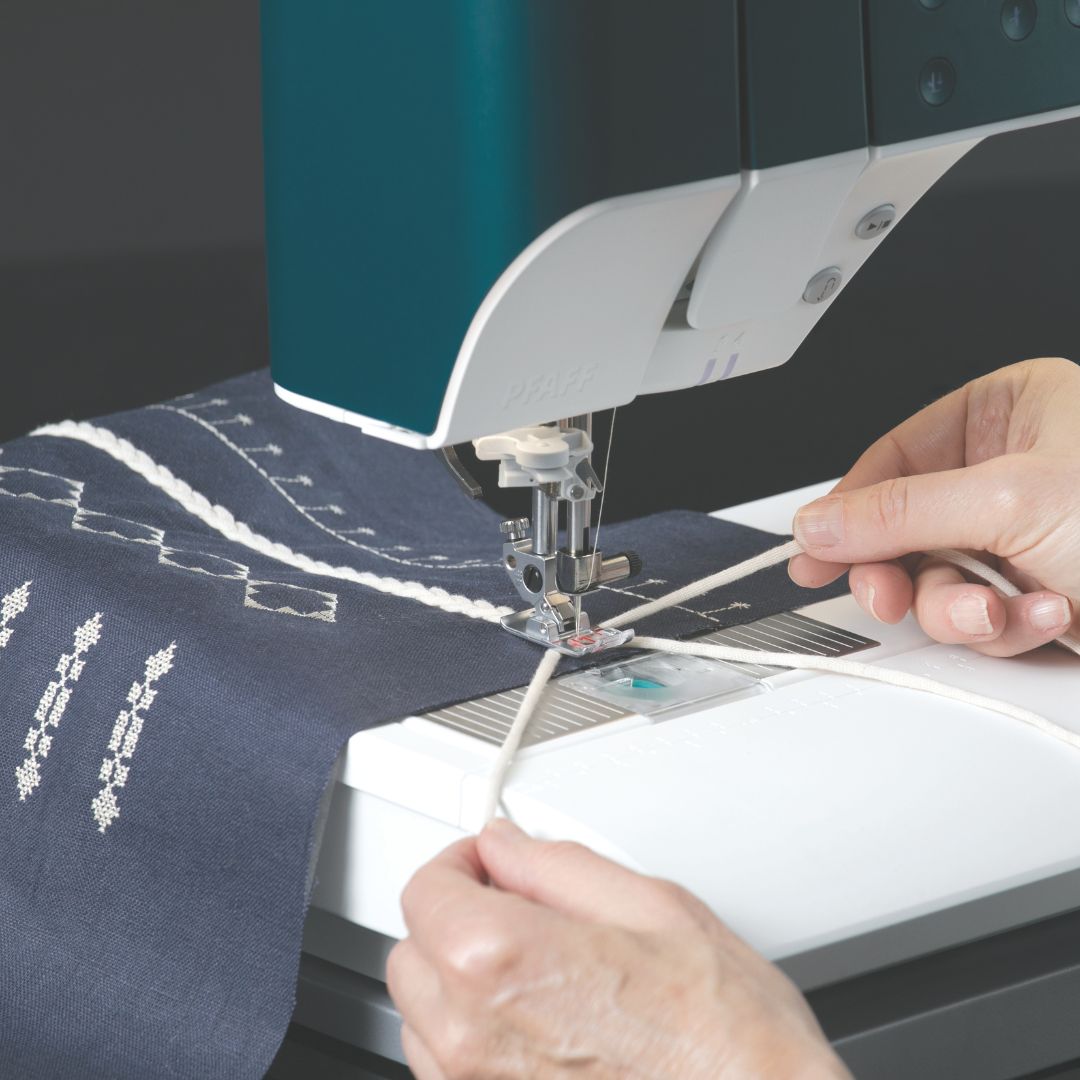 PFAFF Performance Icon Sewing Machine