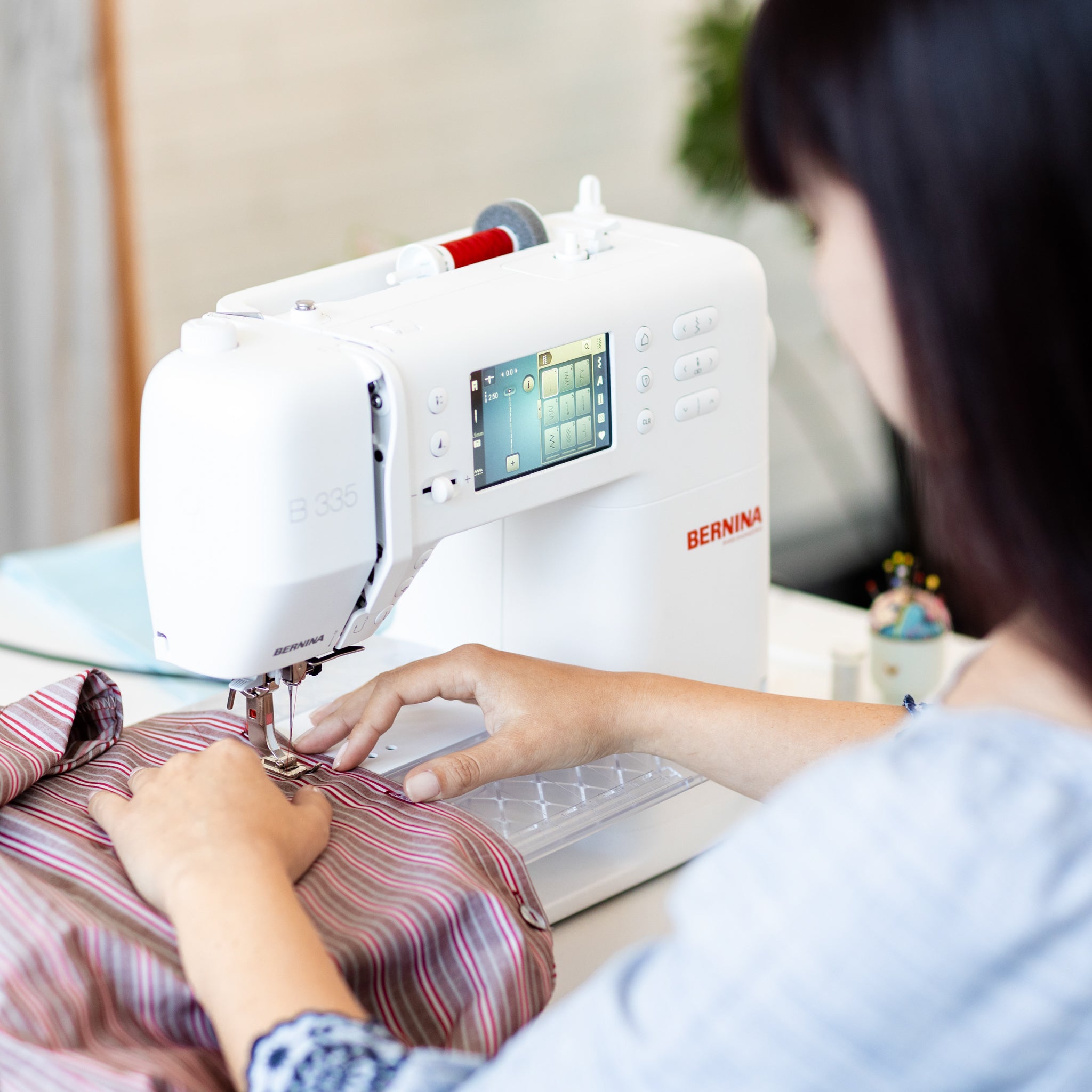 BERNINA 335 Sewing Machine (Gen 2)