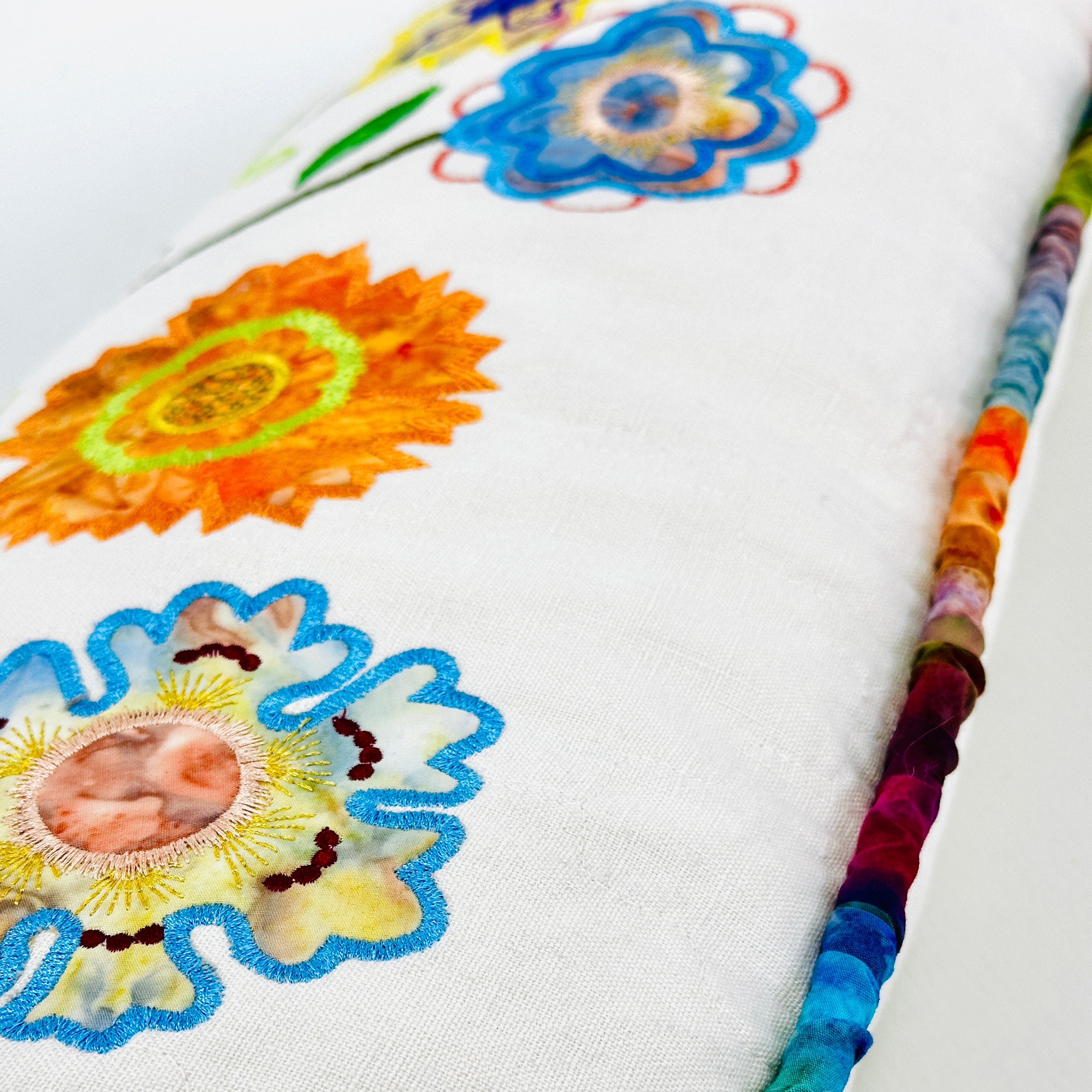 Dancing Flowers Bench Pillow Class - TUE 4/21 & 4/28