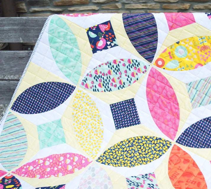 Windsor Garden Quilt by Color Girl's Sharon McConnell - SAT 9/28